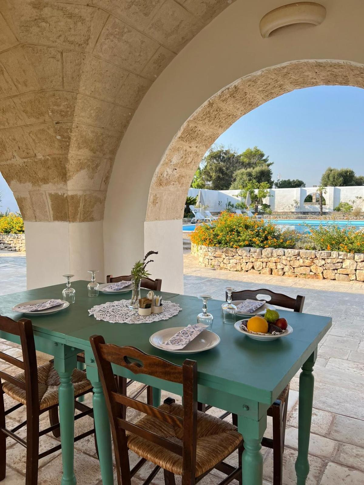 Masseria Gorgognolo Bed & Breakfast Ostuni Bagian luar foto