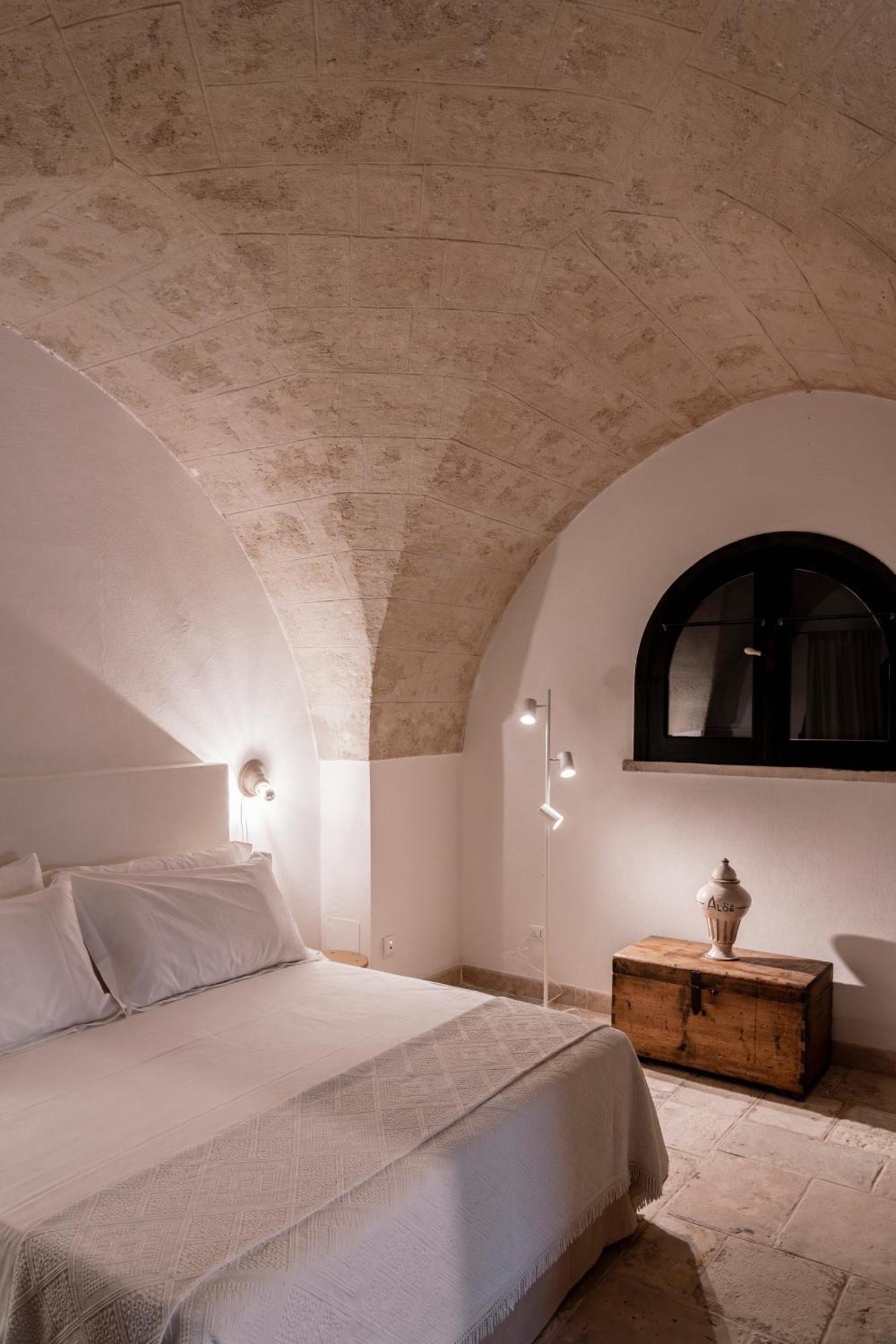 Masseria Gorgognolo Bed & Breakfast Ostuni Bagian luar foto