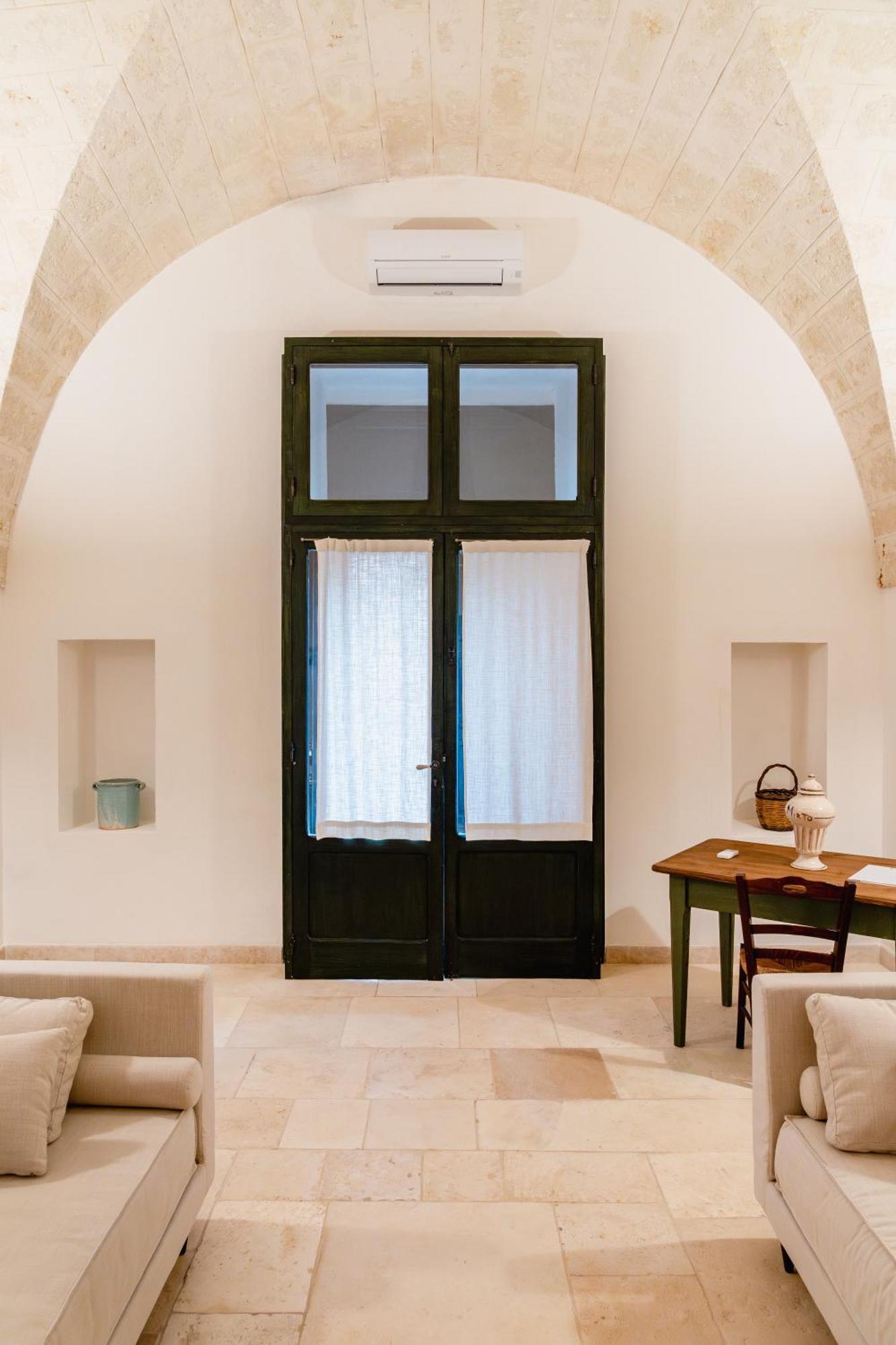 Masseria Gorgognolo Bed & Breakfast Ostuni Bagian luar foto